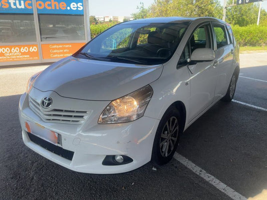 Toyota Verso 2.0 D-4D Active 2012 – снимка 1