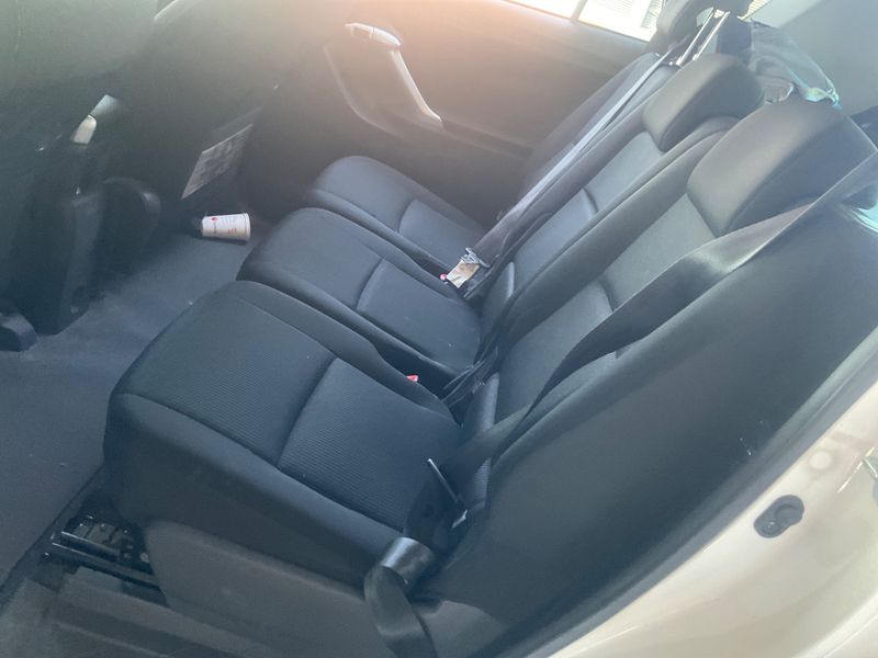 Toyota Verso 2.0 D-4D Active 2012 – снимка 34