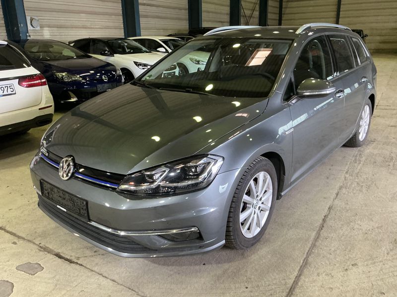 Volkswagen Golf VII 1.5 TSI ACT Comfortline BlueMotion Tech 2018 – снимка 1
