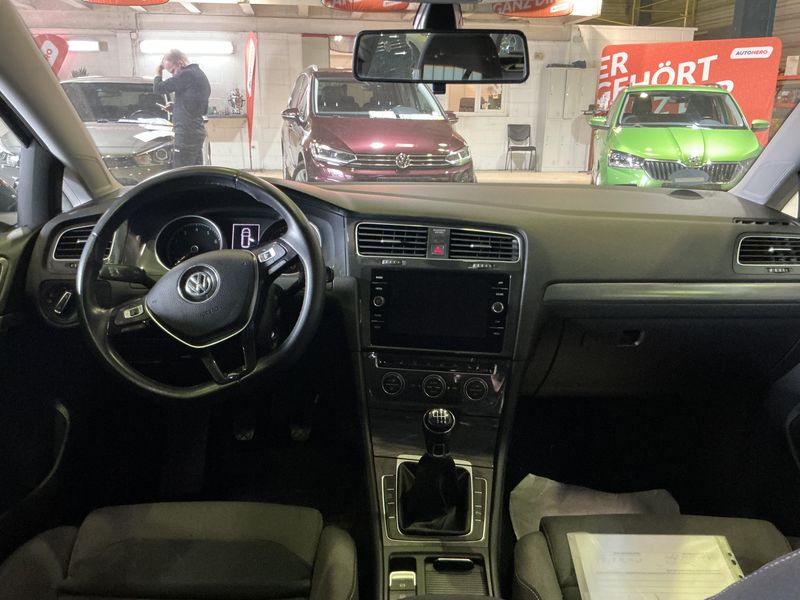 Volkswagen Golf VII 1.5 TSI ACT Comfortline BlueMotion Tech 2018 – снимка 17
