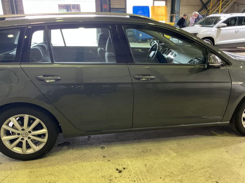 Volkswagen Golf VII 1.5 TSI ACT Comfortline BlueMotion Tech 2018 – снимка 10