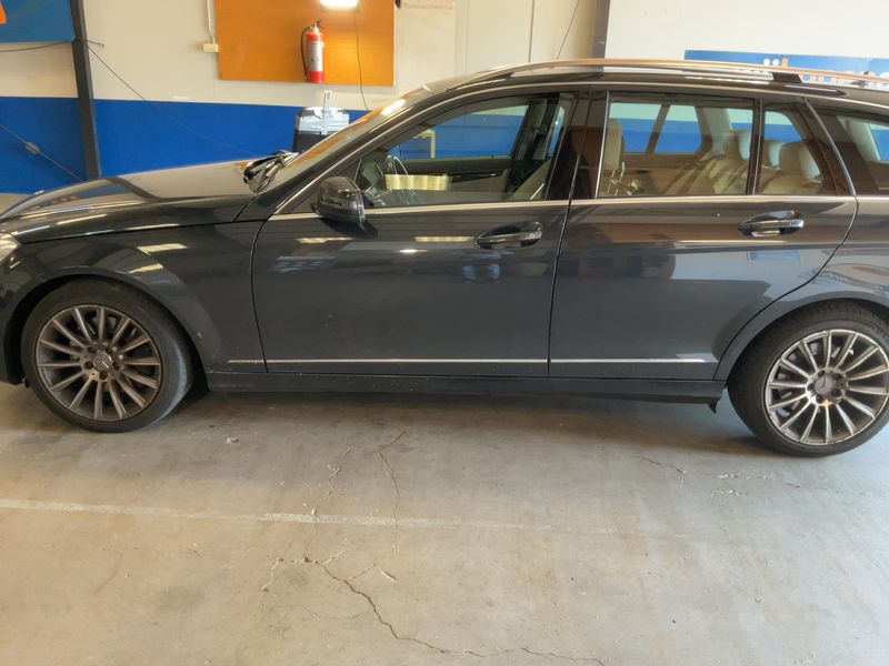 Mercedes-Benz C-Klasse C 300 CDI T 4Matic BlueEfficiency Avantgarde 2012 – снимка 4