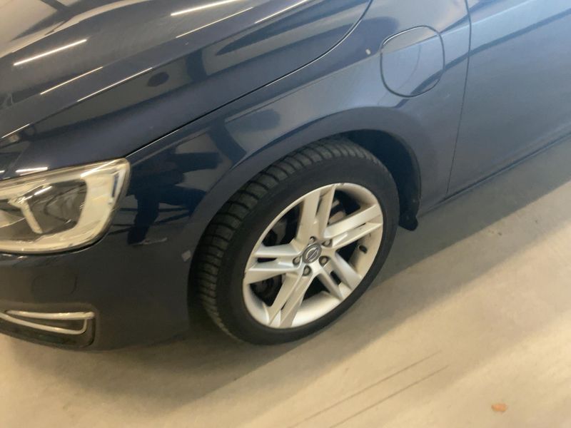 Volvo V60 2.4 D6 Plug-in Hybrid Summum AWD 2014 – снимка 3