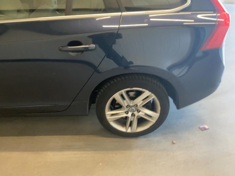 Volvo V60 2.4 D6 Plug-in Hybrid Summum AWD 2014 – снимка 5