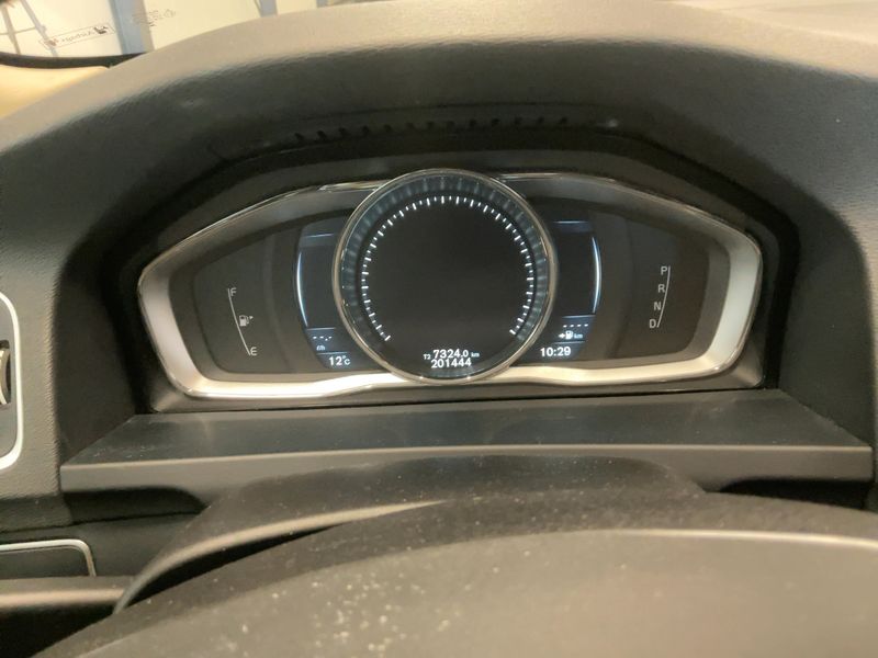 Volvo V60 2.4 D6 Plug-in Hybrid Summum AWD 2014 – снимка 18