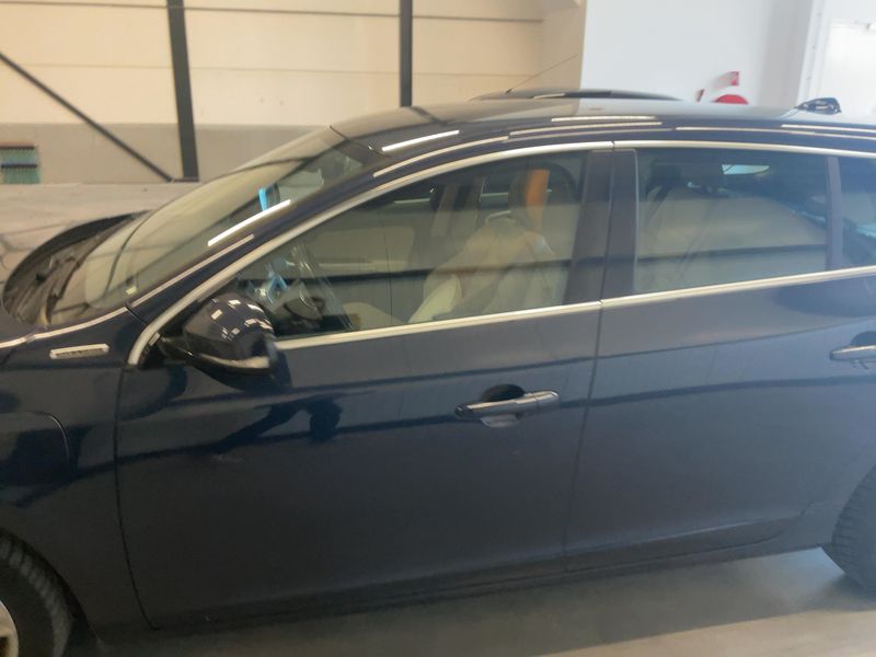 Volvo V60 2.4 D6 Plug-in Hybrid Summum AWD 2014 – снимка 4