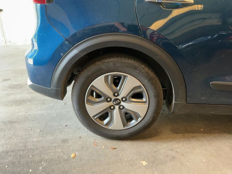 Kia Niro 1.6 Hybrid Active 2019 – снимка 9