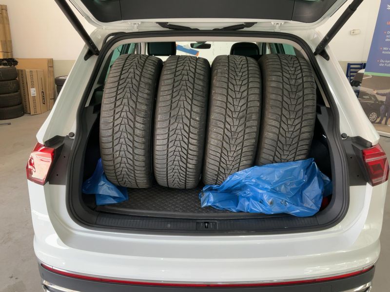Volkswagen Tiguan 2.0 TDI Elegance 4Motion 2024 – снимка 16