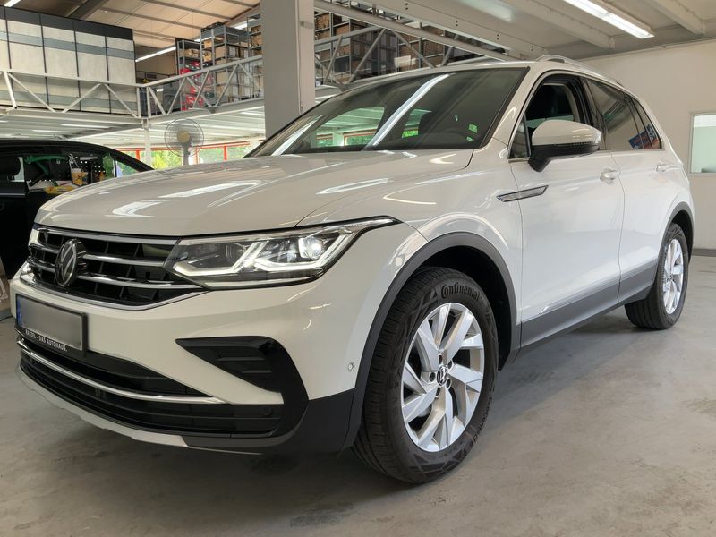 Volkswagen Tiguan 2.0 TDI Elegance 4Motion 2024 – снимка 2