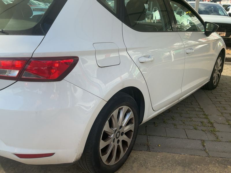 Seat Leon 1.6 TDI Style Ecomotive 2016 – снимка 8