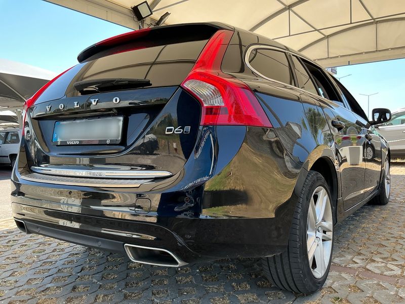 Volvo V60 2.4 D6 Plug-in Hybrid Summum AWD 2018 – снимка 8