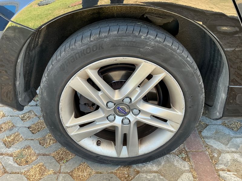 Volvo V60 2.4 D6 Plug-in Hybrid Summum AWD 2018 – снимка 9