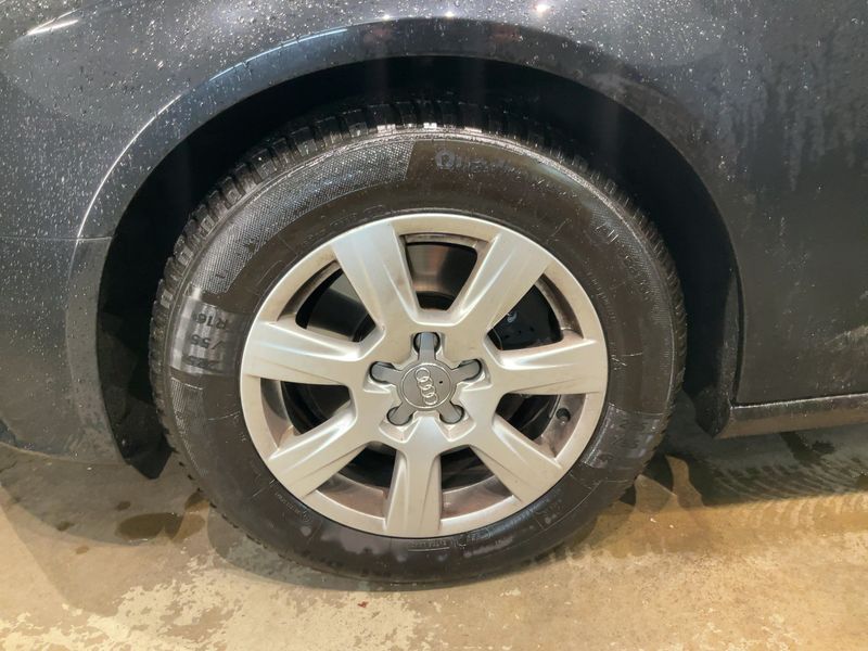 Audi A4 1.8 TFSI Ambiente 2011 – снимка 3