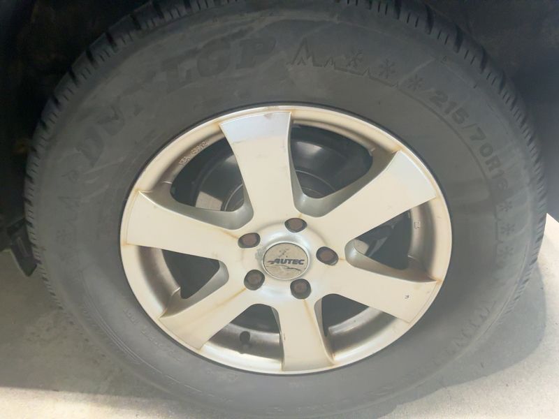 Toyota RAV 4 2.2 D-CAT Sol 2007 – снимка 17