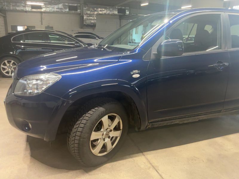 Toyota RAV 4 2.2 D-CAT Sol 2007 – снимка на щета