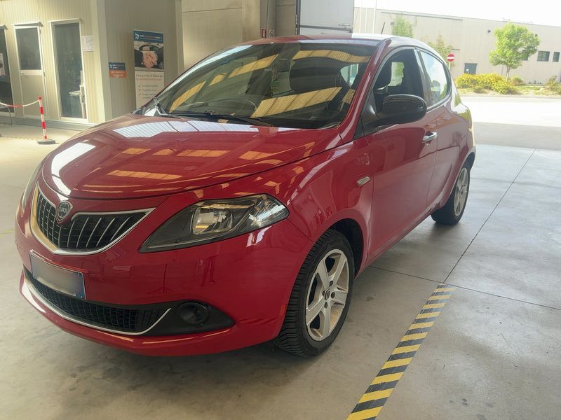 Lancia Ypsilon 1.2 LPG Silver 2023 – снимка 1