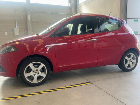 Lancia Ypsilon 1.2 LPG Silver 2023 – снимка 2