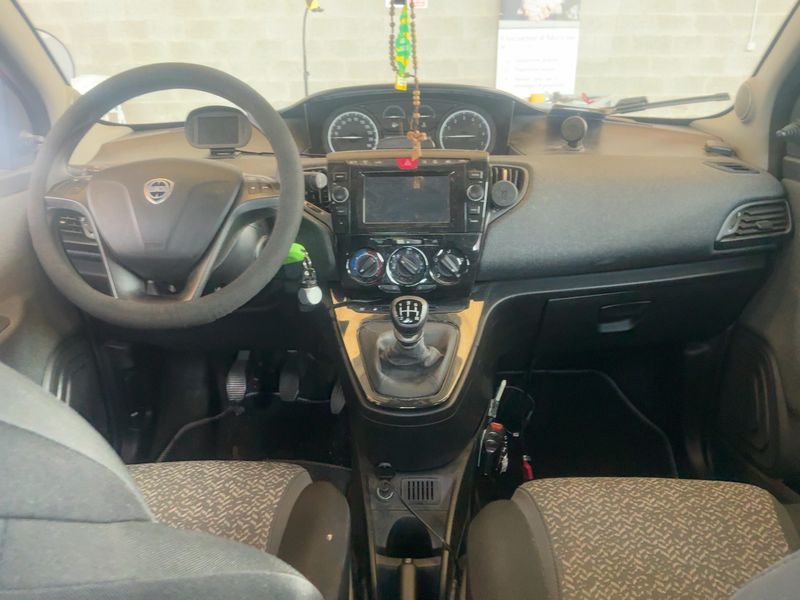 Lancia Ypsilon 1.2 LPG Silver 2023 – снимка 18