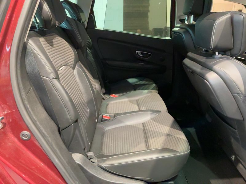 Renault Grand Scenic 1.2 TCe Energy BOSE Edition 2017 – снимка 19