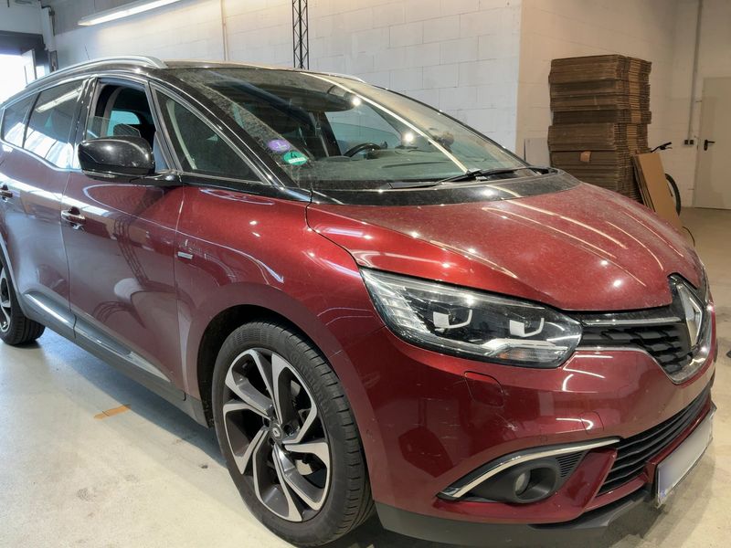 Renault Grand Scenic 1.2 TCe Energy BOSE Edition 2017 – снимка 12