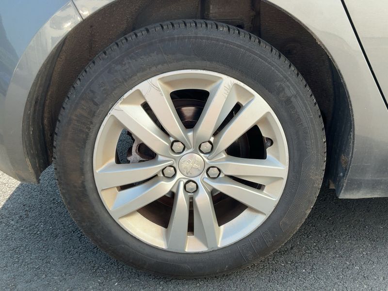 Peugeot 308 1.2 PureTech Allure Business 2017 – снимка 9