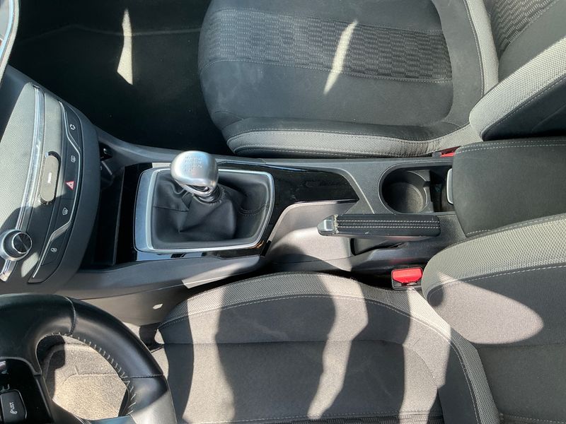 Peugeot 308 1.2 PureTech Allure Business 2017 – снимка 29