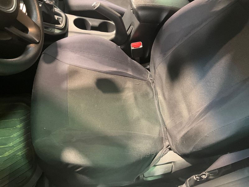 Kia Carens 1.7 CRDi Motion 2013 – снимка 26