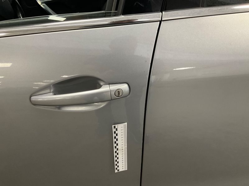 Peugeot 2008 1.2 PureTech Allure 2019 – снимка 22