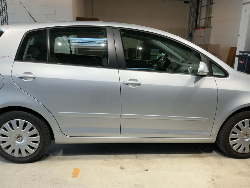 Volkswagen Golf V Plus 1.6 Tour 2007 – снимка 10