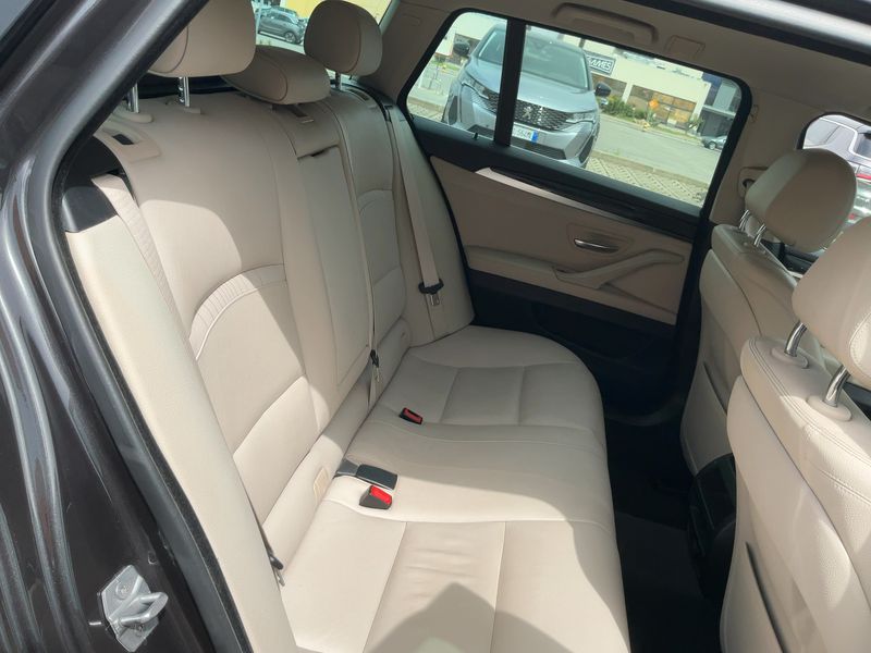 BMW 5er 530d xDrive 2016 – снимка 19