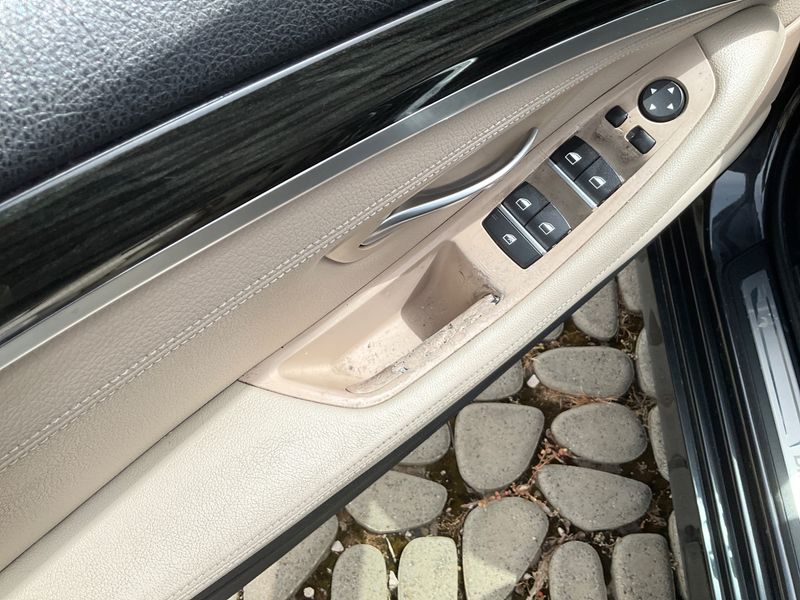 BMW 5er 530d xDrive 2016 – снимка 21