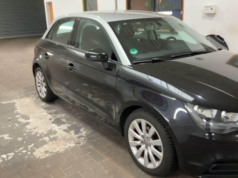 Audi A1 Sportback 1.6 TDI Attraction 2013 – снимка 12