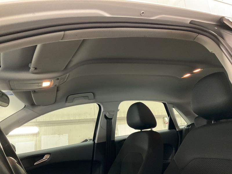 Audi A1 Sportback 1.6 TDI Attraction 2013 – снимка 45