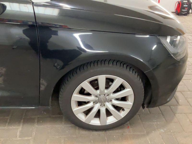 Audi A1 Sportback 1.6 TDI Attraction 2013 – снимка 11