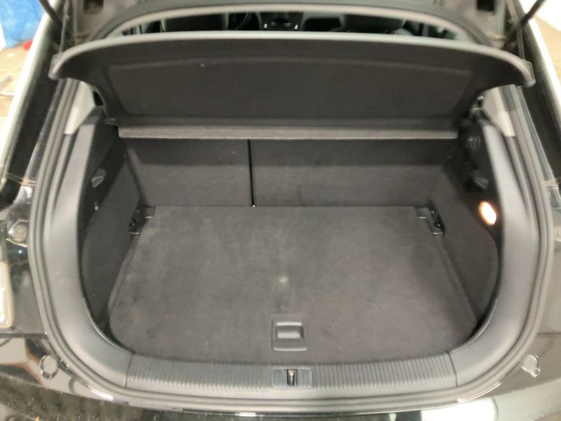 Audi A1 Sportback 1.6 TDI Attraction 2013 – снимка 15