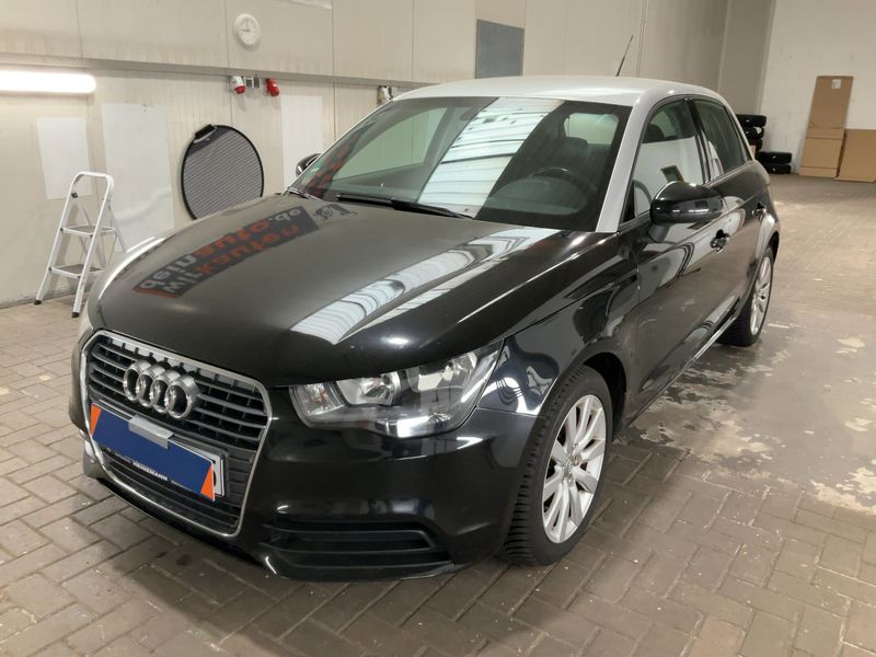 Audi A1 Sportback 1.6 TDI Attraction 2013 – снимка 1