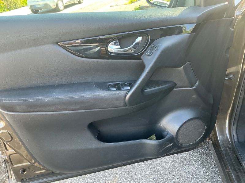 Nissan Qashqai 1.5 Turbodiesel Business Edition 2015 – снимка 31