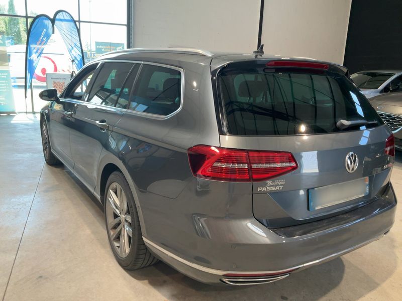 Volkswagen Passat 2.0 TDI Carat Edition 4Motion BlueMotion Tech 2015 – снимка 6
