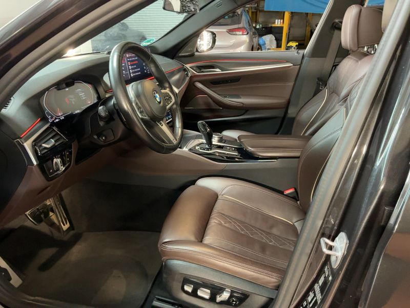 BMW 5er 530d Mild-Hybrid xDrive M Sport 2020 – снимка 16
