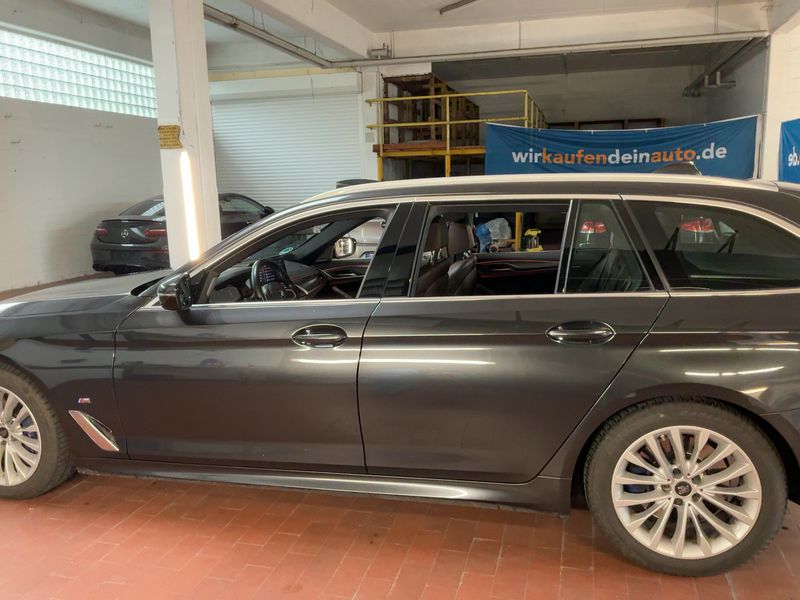 BMW 5er 530d Mild-Hybrid xDrive M Sport 2020 – снимка 4