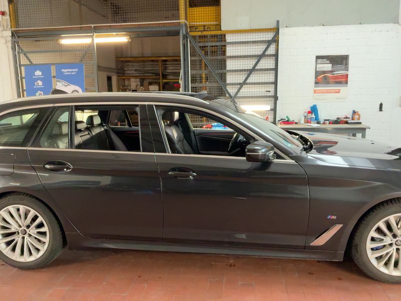 BMW 5er 530d Mild-Hybrid xDrive M Sport 2020 – снимка 10