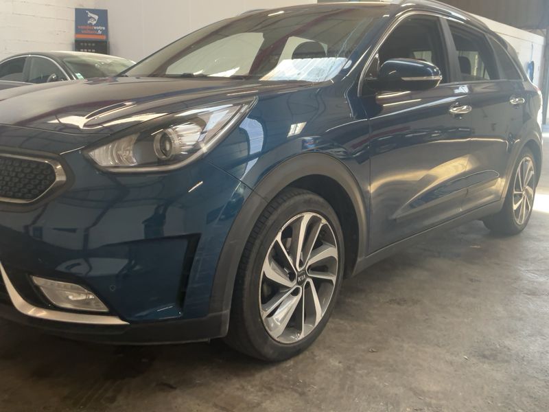 Kia Niro 1.6 Hybrid Premium 2017 – снимка 2