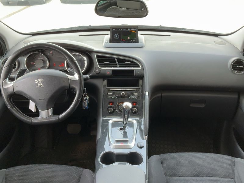 Peugeot 3008 1.6 e-HDi Style 2015 – снимка 17