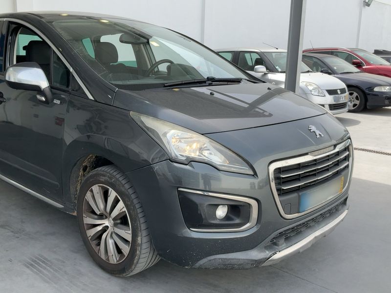 Peugeot 3008 1.6 e-HDi Style 2015 – снимка 12