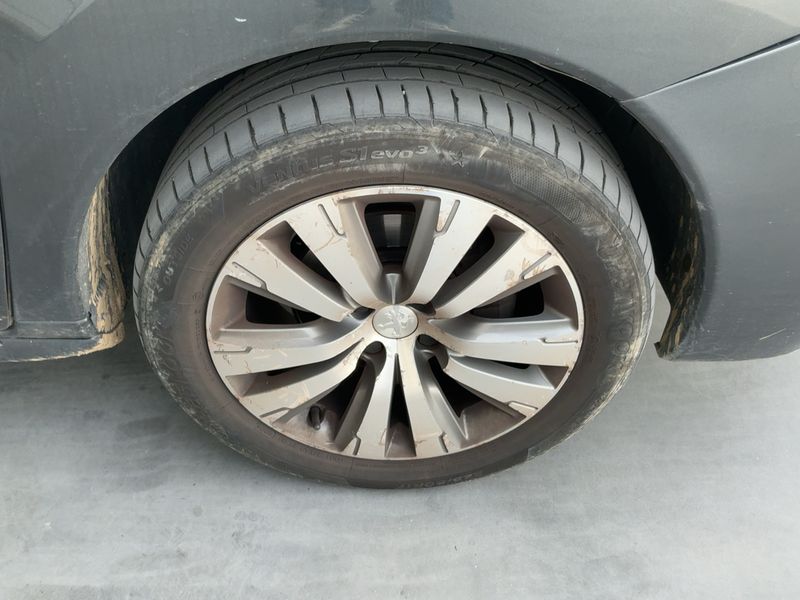 Peugeot 3008 1.6 e-HDi Style 2015 – снимка 11