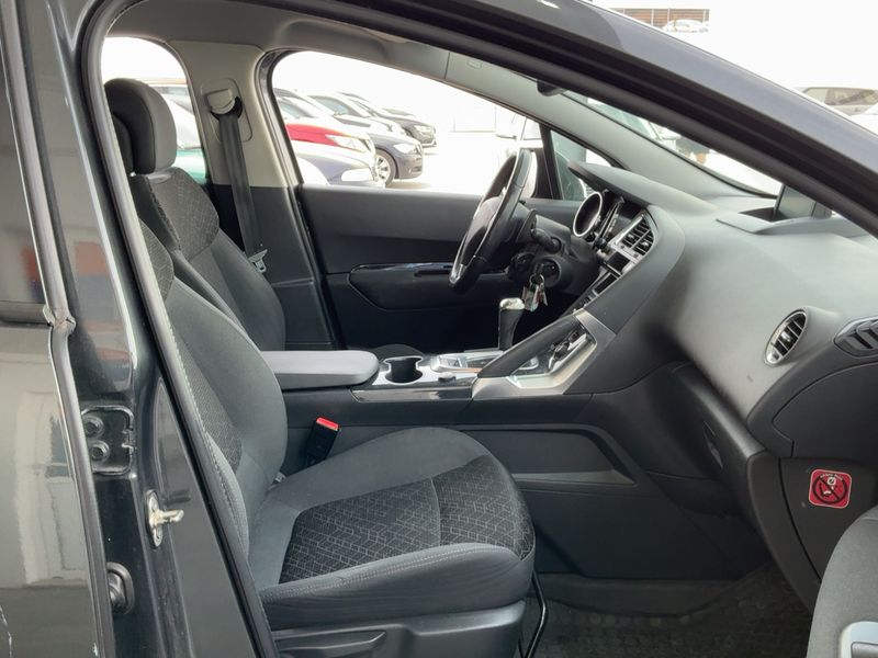 Peugeot 3008 1.6 e-HDi Style 2015 – снимка 16