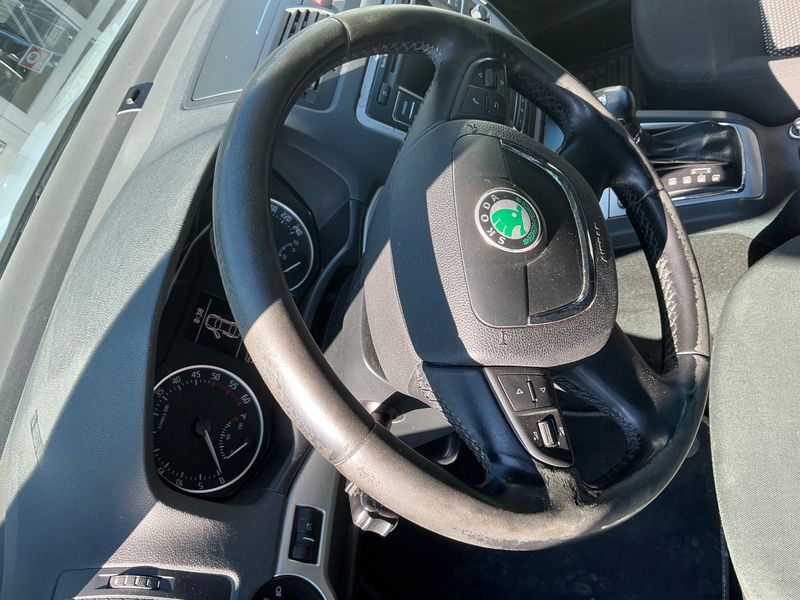 Skoda Octavia 2.0 TDI Scout 4x4 2013 – снимка 41