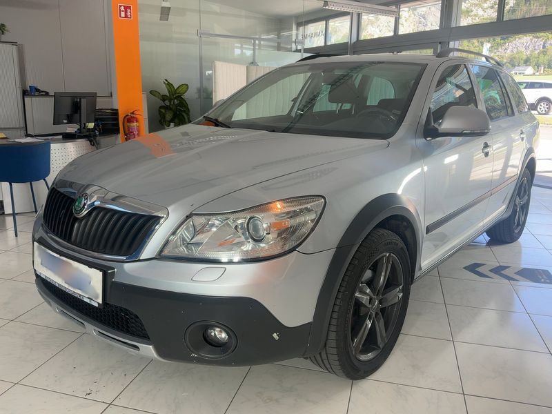 Skoda Octavia 2.0 TDI Scout 4x4 2013 – снимка 1