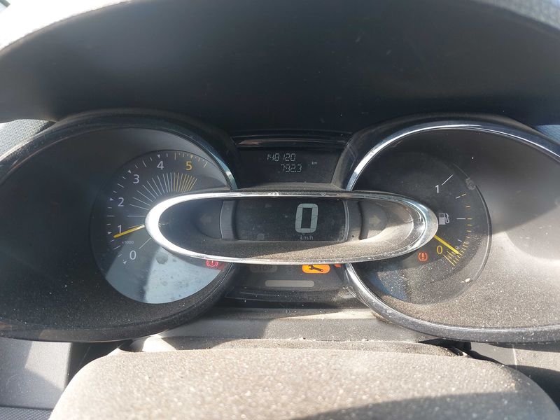 Renault Clio 1.5 dCi Air 2014 – снимка 12