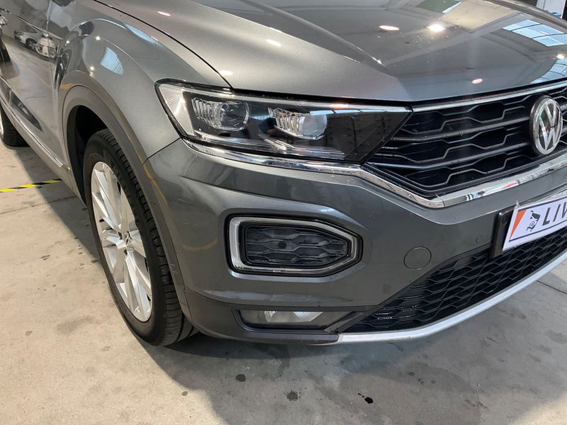 Volkswagen T-Roc 2.0 TDI Active 4Motion 2020 – снимка 27